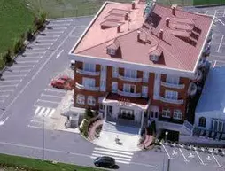 Hotel Camino Real | Kastilya ve Leon - Leon (vilayet) - Valdefresno