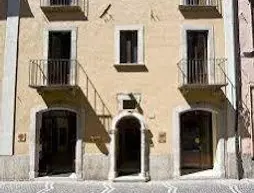 Albergo Stella | Abruzzo - L'Aquila (il) - Sulmona