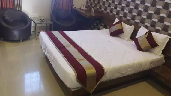 Hotel Shri Khedapati International | Madya Pradeş - Dewas