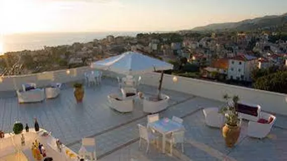 Bouganville Palace Hotel | Calabria - Cosenza (vilayet) - Belvedere Marittimo