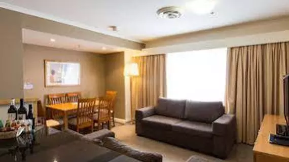 Nesuto Canberra Apartment Hotel | Avustralya Başkent Bölgesi - Tuggeranong - Kanberra (ve civarı) - Canberra - Kent Merkezi