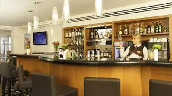 H4 Hotel Frankfurt Messe | Hessen - Frankfurt (ve civarı) - Frankfurt