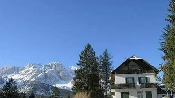 Oasi | Veneto - Belluno (vilayet) - Cortina d'Ampezzo - Cortina d'Ampezzo Tarihi Merkezi