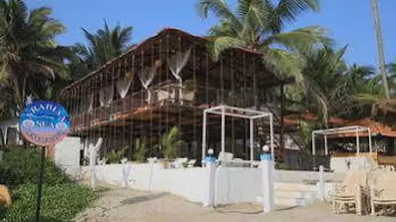 Fab Tahira Ashwem Beachfront | Goa - Kuzey Goa - Ashvem