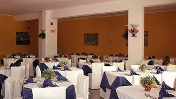 Hotel Club Costa Azzurra | Sicilya - Messina (vilayet) - Brolo