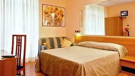 Hotel Urbis | Lazio - Roma (ve civarı) - Roma Kent Merkezi - Rione XVIII Castro Pretorio