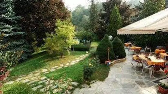 Villa San Carlo | Piedmont - Cuneo (il) - Cortemilia