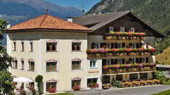 Hotel Burgaunerhof | Trentino-Alto Adige - Güney Tirol (il) - Martello