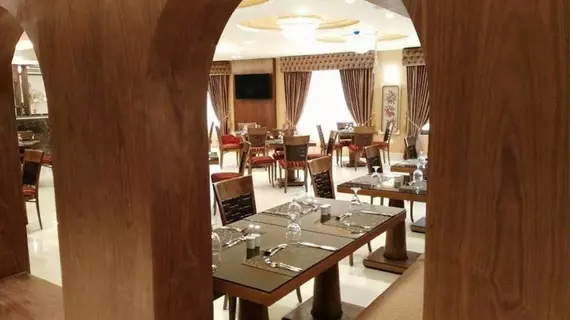 Seven Roses Hotel | Amman İli - Amman (ve civarı) - Amman