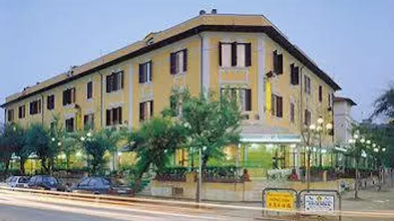 Hotel Des Bains | Marche - Pesaro and Urbino (vilayet) - Pesaro