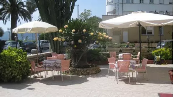 Hotel Villa Igea | Liguria - Savona (il) - Alassio