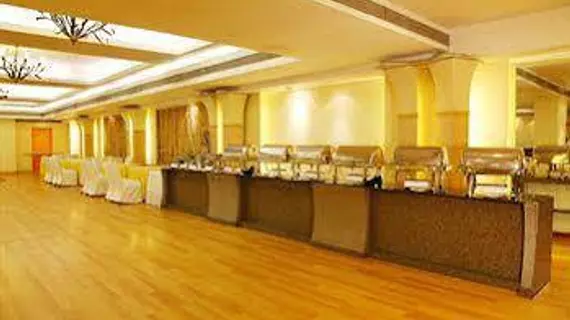 Hotel Royal Garden | Maharaştra - Raigad - Bombay (ve civarı) - Bombay - Malad - Batı Banliyöleri