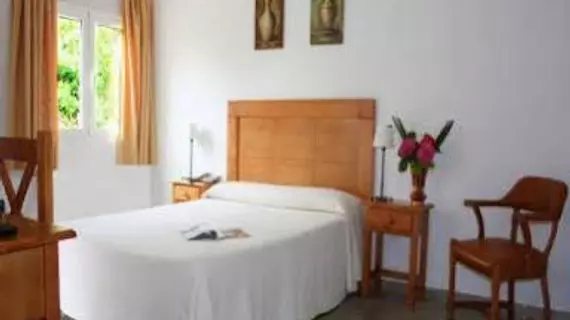 Hotel Residencia Miami | Andalucia - Malaga İli - Torremolinos - Carihuela