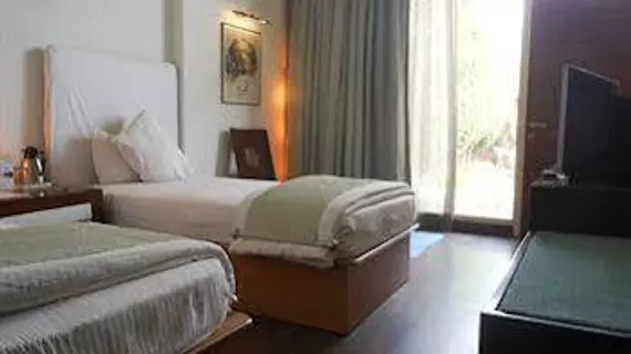 Hotel The Clover | Haryana - Gurugram (ve civarı) - Gurugram