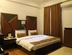 Hotel Sunstar Height | Batı Delhi - Ulusal Eyalet Başkenti Delhi - Delhi (ve civarı) - Yeni Delhi - Karol Bagh