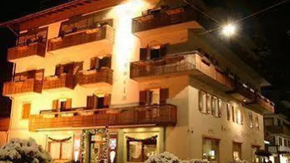 Hotel Aquila | Veneto - Belluno (vilayet) - Cortina d'Ampezzo - Cortina d'Ampezzo Tarihi Merkezi