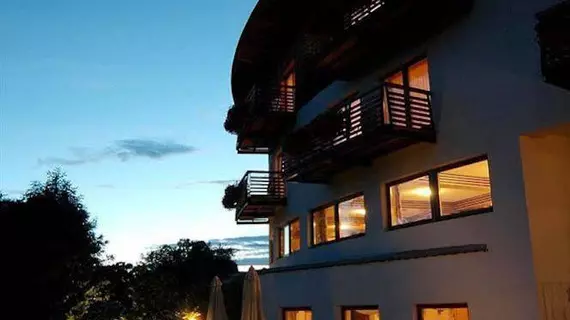 Hotel Dolomitenblick | Trentino-Alto Adige - Güney Tirol (il) - Terento