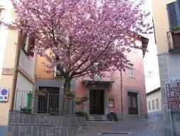 Hotel Castelbourg | Piedmont - Cuneo (il) - Neive