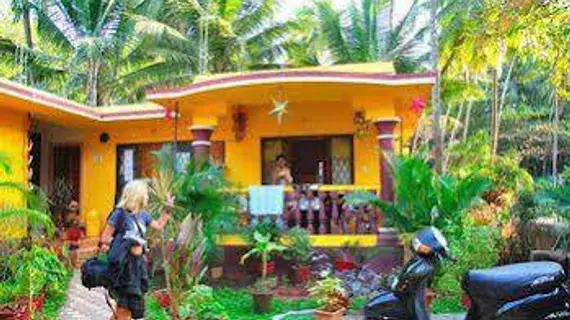 Yellow House | Goa - Kuzey Goa - Vagator