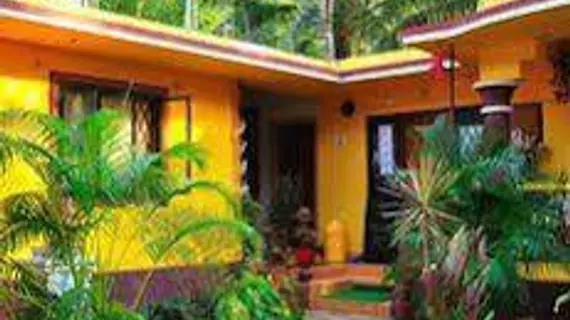 Yellow House | Goa - Kuzey Goa - Vagator