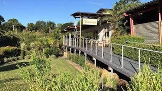 Red Bridge Motor Inn | Queensland - Woombye