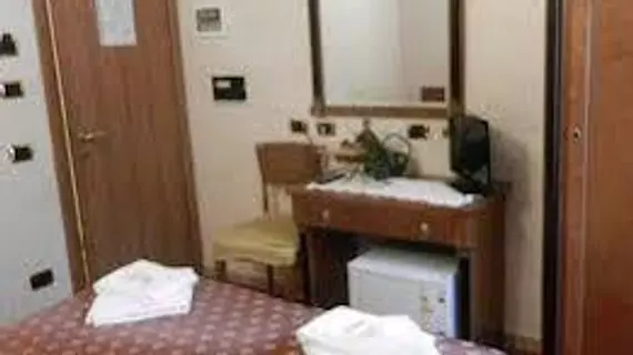 B&B 3 Coins Trevi Fountain | Lazio - Roma (ve civarı) - Roma Kent Merkezi - Rione II Trevi