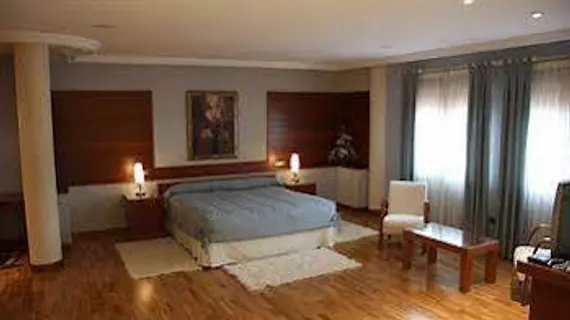 Hotel Alameda | Kastilya ve Leon - Salamanca (vilayet) - Tierra de Alba - Alba de Tormes