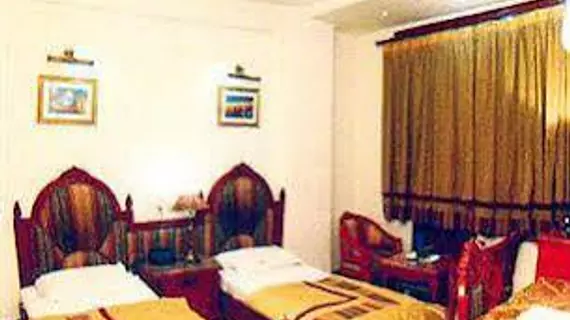 Hotel Sunstar Residency | Batı Delhi - Ulusal Eyalet Başkenti Delhi - Delhi (ve civarı) - Yeni Delhi - Karol Bagh