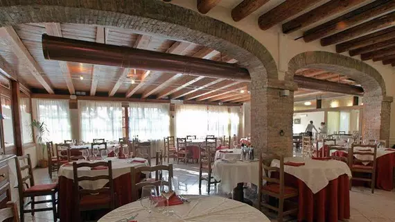 Hotel Ristorante Alla Corte | Veneto - Vicenza (vilayet) - Bassano del Grappa