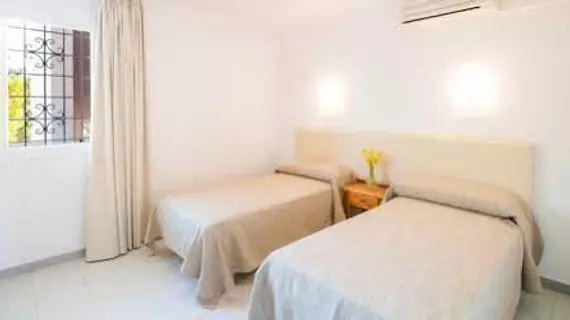 Apartamentos Sunset Oasis Ibiza - Only Adults | Balearic Adaları - İbiza Adası - Sant Antoni de Portmany - Cala de Bou