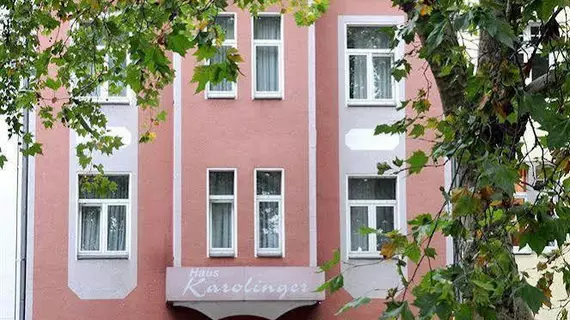 Hotel Karolinger | Kuzey Ren-Westfalia - Düsseldorf (ve civarı) - Düsseldorf