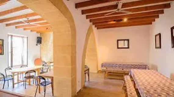 Embat Hostel | Balearic Adaları - Mayorka Adası - Pla de Mallorca