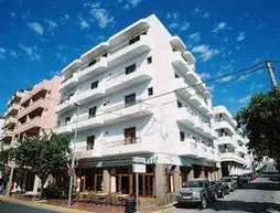 Hostal Santa Eulalia | Balearic Adaları - İbiza Adası - Santa Eulalia del Rio