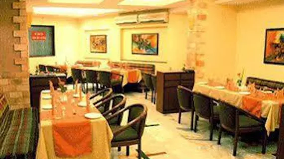 Hotel Ajanta | Maharaştra - Raigad - Bombay (ve civarı) - Bombay - Malad - Batı Banliyöleri