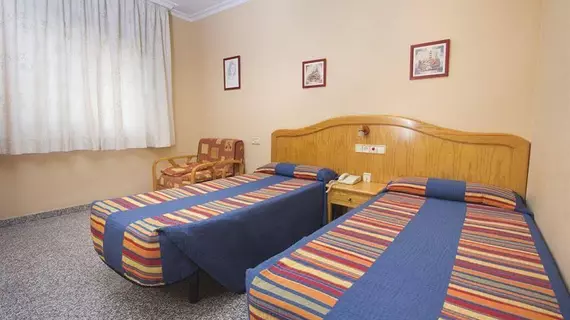 Hostal Los Corchos | Andalucia - Malaga İli - Fuengirola