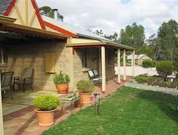 Riesling Trail and Clare Valley Cottages | Güney Avustralya - Clare