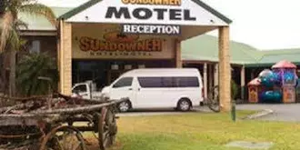 Sundowner Hotel Motel