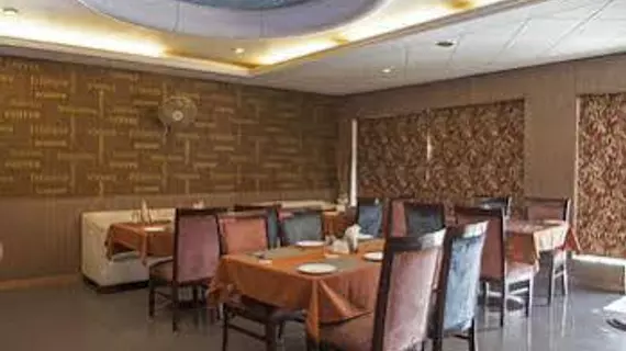 Hotel Lohias | Batı Delhi - Ulusal Eyalet Başkenti Delhi - Delhi (ve civarı) - Yeni Delhi