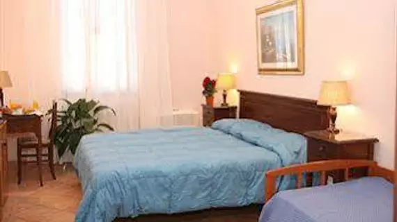 Gaudi Guest House | Lazio - Roma (ve civarı) - Roma Kent Merkezi - Esquilino