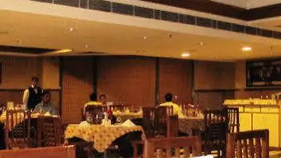 Hotel Pacific | Uttarkand - Dehra Dun Bölgesi - Dehradun