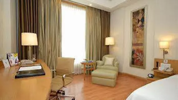 Park Plaza, Noida | Batı Delhi - Ulusal Eyalet Başkenti Delhi - Delhi (ve civarı) - Noida