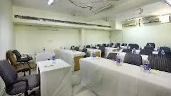 Viva Destination Hotel | Haryana - Gurugram (ve civarı) - Gurugram - Eski Gurgaon