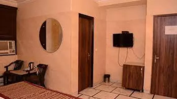 Hotel Bill Palace | Batı Delhi - Ulusal Eyalet Başkenti Delhi - Delhi (ve civarı) - Yeni Delhi - Karol Bagh