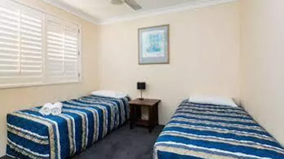 Burleigh Point Holiday Apartments | Queensland - Gold Coast (Altın Sahil) - Miami