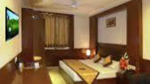 Apra Deluxe | Batı Delhi - Ulusal Eyalet Başkenti Delhi - Delhi (ve civarı) - Yeni Delhi - Karol Bagh