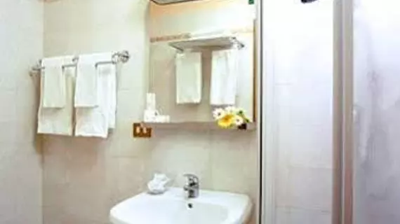 Hotel Urbis | Lazio - Roma (ve civarı) - Roma Kent Merkezi - Rione XVIII Castro Pretorio