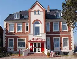 Hotel & Café Wallburg | Schleswig-Holstein - Fehmarn - Ostholstein