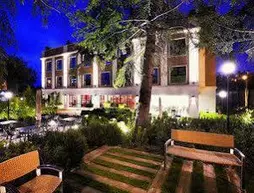 Hotel Jardín Real de Mirasierra | Madrid Özerk Topluluğu - Madrid (ve civarı) - Fuencarral-El Pardo - Mirasierra