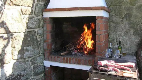 Albergue Turistico De Logrosa | Galicia - La Coruna (vilayet) - Negreira