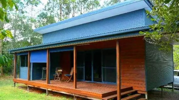 CrookNeck Retreat | Queensland - Glass House Mountains